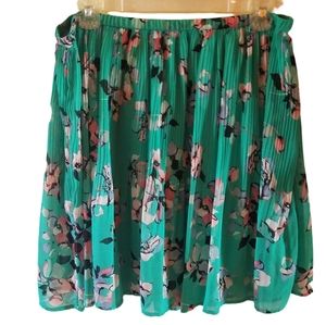 Elle Green Floral Skirt NWOT Size Large